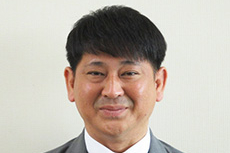 三木店 営業スタッフ 小笠原