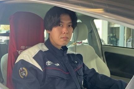 丸亀田村店サービス森貴之