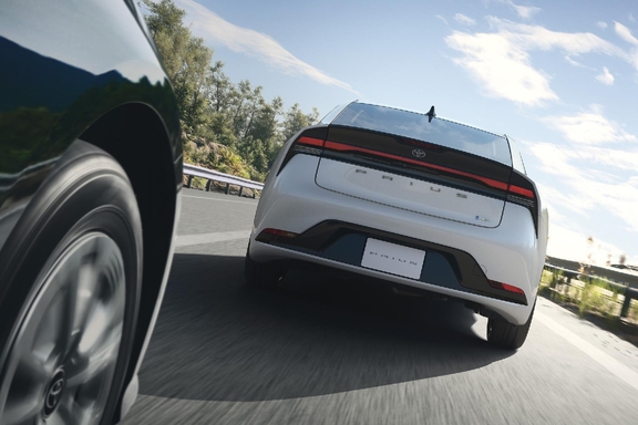 Z（ハイブリッド・2WD）