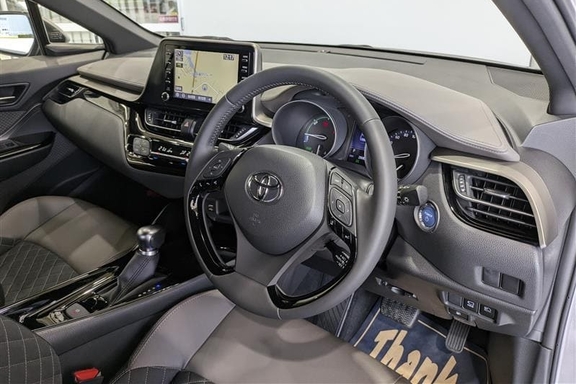 C-HR(852)インパネ