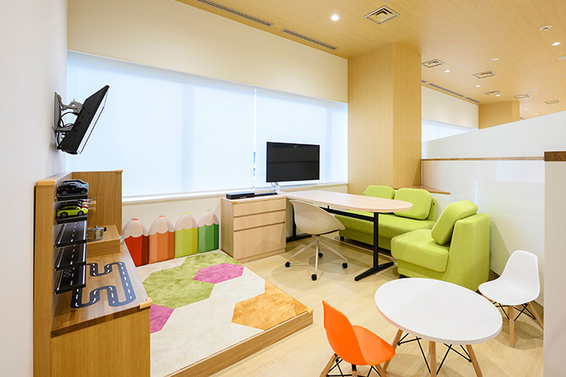 店舗写真_屋島店_キッズコーナー