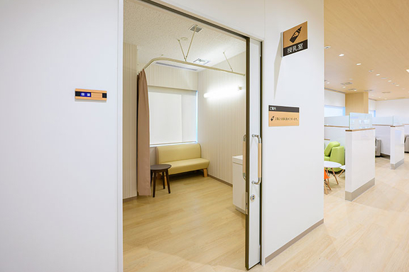 店舗写真_屋島店_授乳室