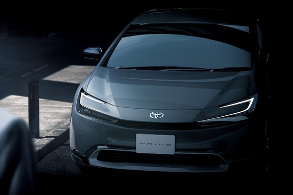 【モデル入り素材】Z（ハイブリッド・2WD）