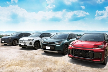 （左奥）：Z（ハイブリッド）