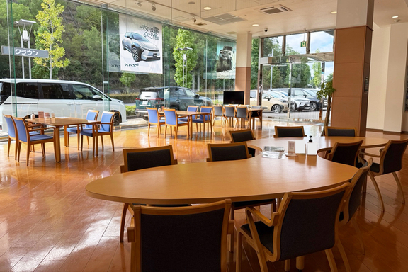 仮ルート32中央店4